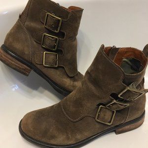 Lucky Brand 3 buckle, Suede Boot, Brown,  7